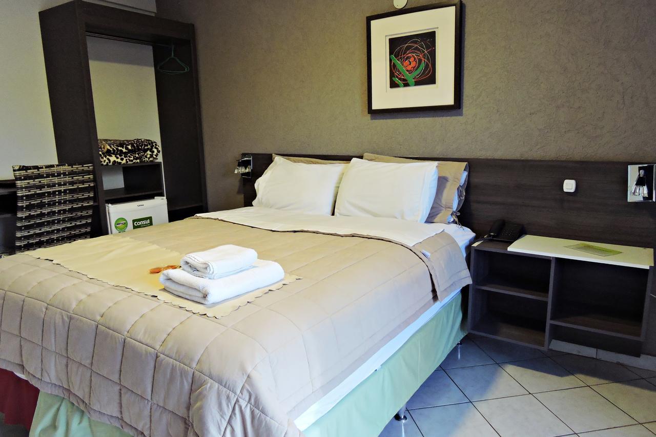 Hotel Piro'Y Presidente Franco ภายนอก รูปภาพ