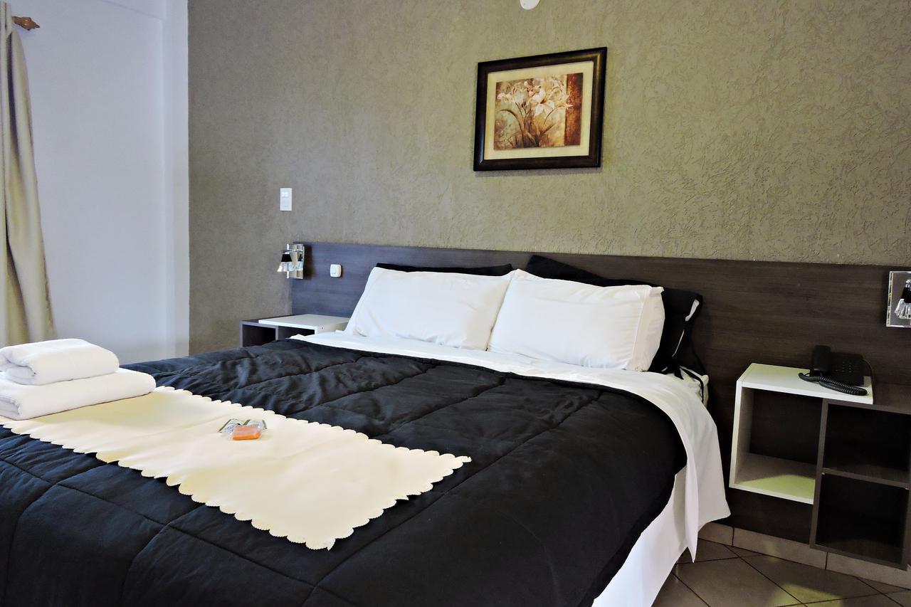 Hotel Piro'Y Presidente Franco ภายนอก รูปภาพ
